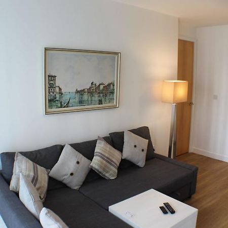Apartment On Drybrough Crescent 3/6 เอดินบะระ ภายนอก รูปภาพ