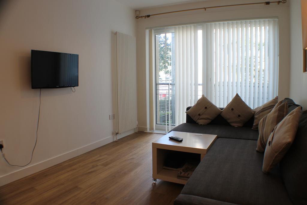 Apartment On Drybrough Crescent 3/6 เอดินบะระ ภายนอก รูปภาพ