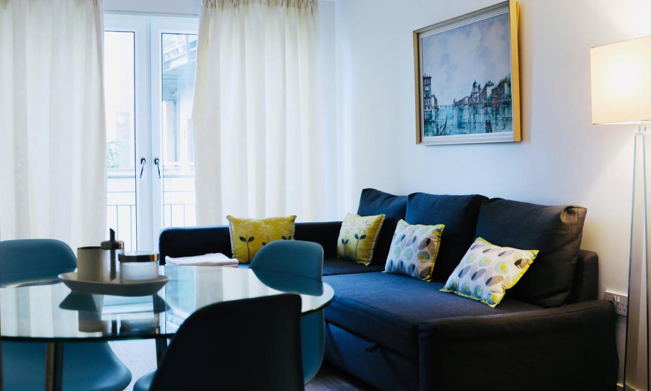 Apartment On Drybrough Crescent 3/6 เอดินบะระ ภายนอก รูปภาพ
